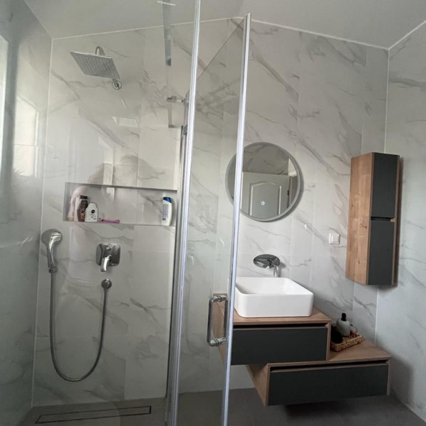 Bathroom / WC, Apartment Agata, Travel agency Charly, Murter, Dalmatia, Croatia Betina