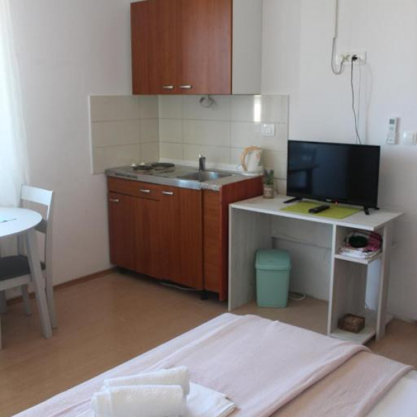 Kitchen, Apartments Rura, Travel agency Charly, Murter, Dalmatia, Croatia Betina