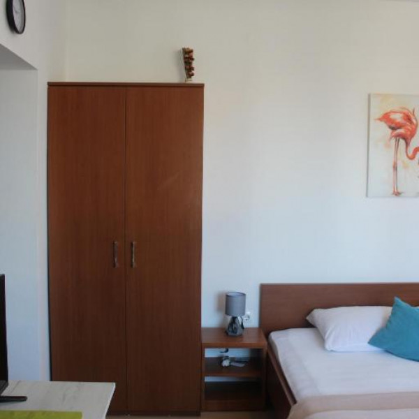 Bedrooms, Apartments Rura, Travel agency Charly, Murter, Dalmatia, Croatia Betina