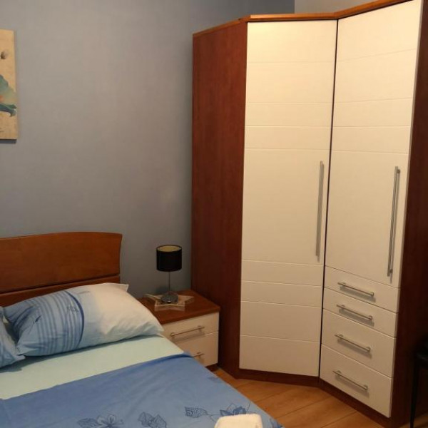 Bedrooms, Apartments Ruža, Travel agency Charly, Murter, Dalmatia, Croatia Betina