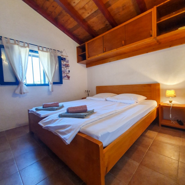 Bedrooms, Robinson House island Radelj, Travel agency Charly, Murter, Dalmatia, Croatia Betina