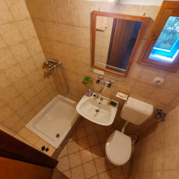 Bathroom / WC, Robinson House island Radelj, Travel agency Charly, Murter, Dalmatia, Croatia Betina