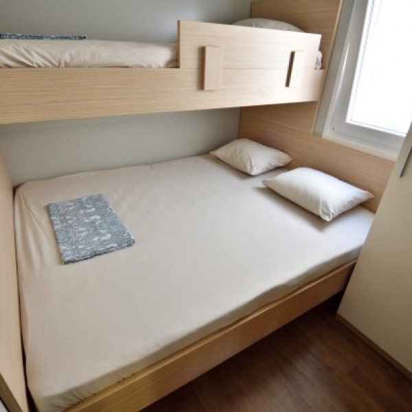Bedrooms, Mobile home Cvita, Travel agency Charly, Murter, Dalmatia, Croatia Betina